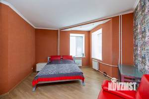4-к квартира, вторичка, 122м2, 7/9 этаж