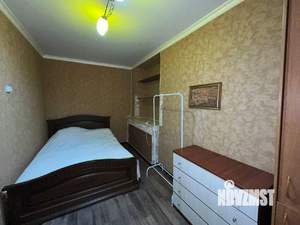 2-к квартира, вторичка, 40м2, 1/4 этаж