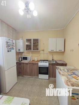 2-к квартира, вторичка, 60м2, 1/1 этаж