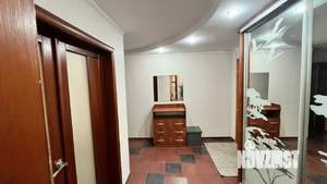 2-к квартира, вторичка, 64м2, 1/10 этаж