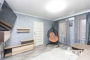 4-к квартира, вторичка, 74м2, 1/1 этаж