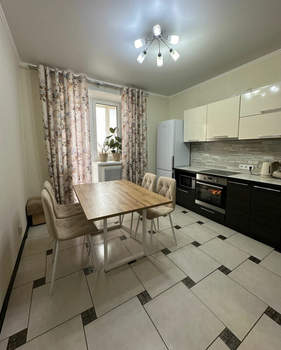 2-к квартира, вторичка, 63м2, 14/14 этаж