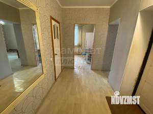 2-к квартира, вторичка, 60м2, 1/3 этаж