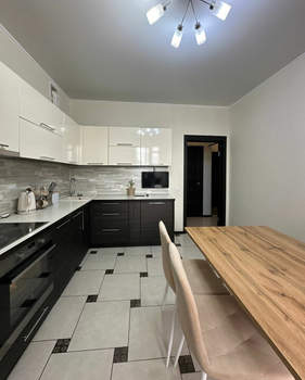 2-к квартира, вторичка, 63м2, 14/14 этаж