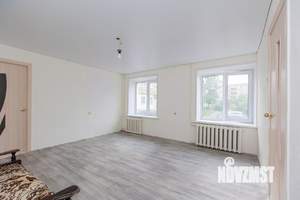 2-к квартира, вторичка, 44м2, 1/5 этаж