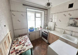 2-к квартира, вторичка, 49м2, 1/5 этаж