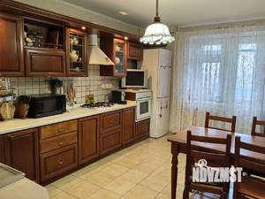 4-к квартира, вторичка, 133м2, 6/10 этаж