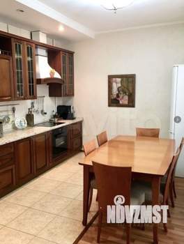 4-к квартира, вторичка, 109м2, 5/5 этаж