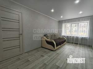 2-к квартира, вторичка, 43м2, 1/4 этаж