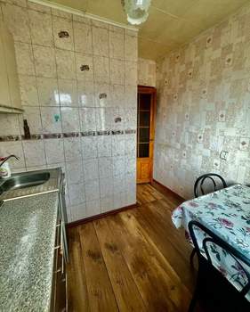 2-к квартира, вторичка, 45м2, 1/5 этаж