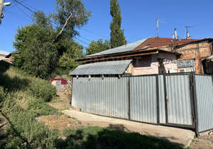 2-к квартира, вторичка, 40м2, 1/1 этаж