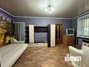 2-к квартира, вторичка, 40м2, 1/4 этаж