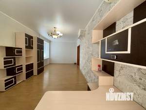 3-к квартира, вторичка, 100м2, 2/6 этаж