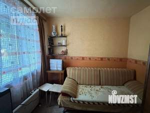 3-к квартира, вторичка, 42м2, 1/4 этаж