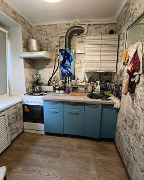 2-к квартира, вторичка, 42м2, 1/5 этаж
