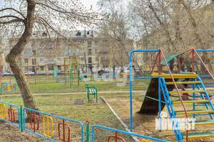 2-к квартира, вторичка, 39м2, 1/4 этаж