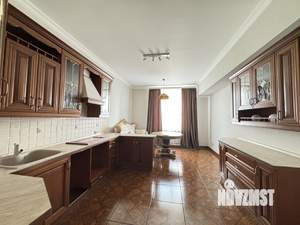 2-к квартира, вторичка, 109м2, 4/6 этаж