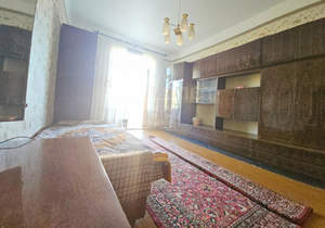 2-к квартира, вторичка, 58м2, 3/3 этаж