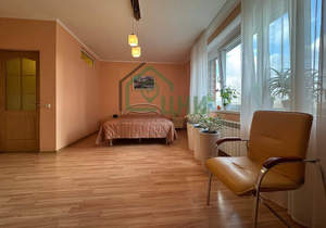 3-к квартира, вторичка, 121м2, 1/3 этаж