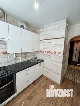 4-к квартира, вторичка, 61м2, 1/5 этаж