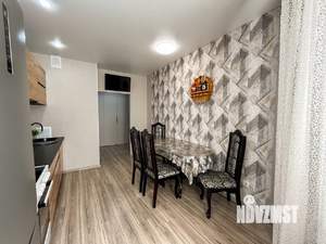 2-к квартира, вторичка, 60м2, 1/17 этаж