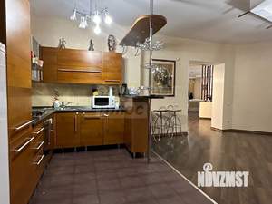 3-к квартира, вторичка, 207м2, 5/7 этаж