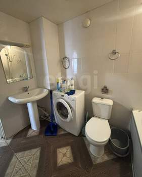 Студия квартира, вторичка, 38м2, 3/3 этаж