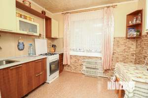 4-к квартира, вторичка, 83м2, 2/9 этаж