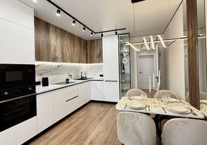 3-к квартира, вторичка, 90м2, 4/17 этаж