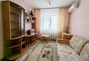 3-к квартира, вторичка, 63м2, 8/9 этаж