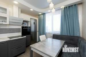 2-к квартира, вторичка, 58м2, 14/17 этаж