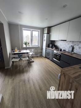 3-к квартира, вторичка, 62м2, 6/17 этаж