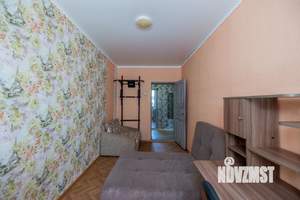 3-к квартира, вторичка, 54м2, 1/2 этаж