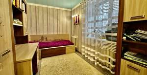 4-к квартира, вторичка, 63м2, 3/5 этаж