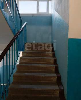 3-к квартира, вторичка, 60м2, 9/9 этаж