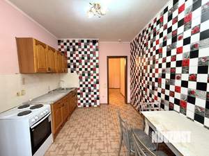 2-к квартира, вторичка, 60м2, 1/17 этаж