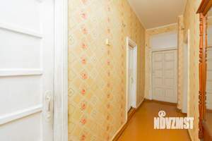 3-к квартира, вторичка, 67м2, 2/2 этаж