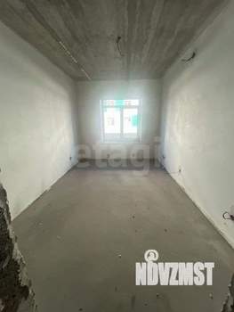 3-к квартира, вторичка, 82м2, 1/3 этаж