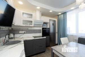 2-к квартира, вторичка, 58м2, 14/17 этаж
