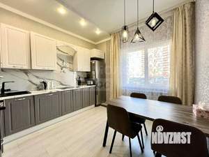 2-к квартира, вторичка, 58м2, 1/18 этаж