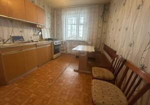 4-к квартира, вторичка, 71м2, 8/10 этаж