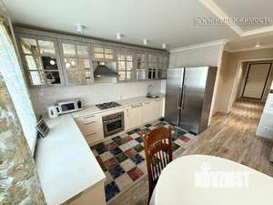 5-к квартира, вторичка, 107м2, 2/7 этаж