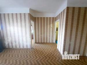 3-к квартира, вторичка, 40м2, 2/4 этаж