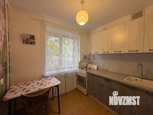 3-к квартира, вторичка, 50м2, 1/5 этаж
