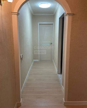 2-к квартира, вторичка, 43м2, 1/4 этаж