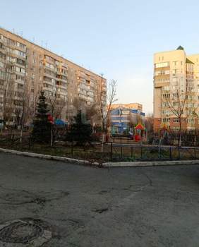 3-к квартира, вторичка, 60м2, 9/9 этаж