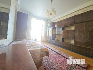 2-к квартира, вторичка, 58м2, 3/3 этаж