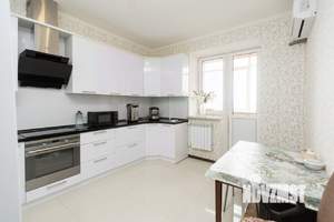 2-к квартира, вторичка, 64м2, 8/14 этаж