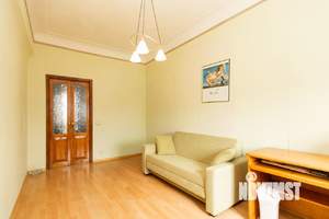 3-к квартира, вторичка, 102м2, 2/4 этаж