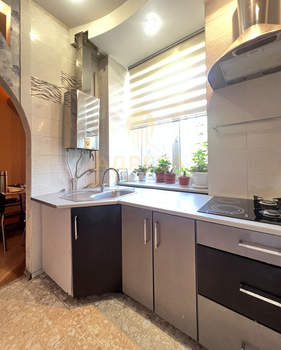 3-к квартира, вторичка, 88м2, 1/4 этаж